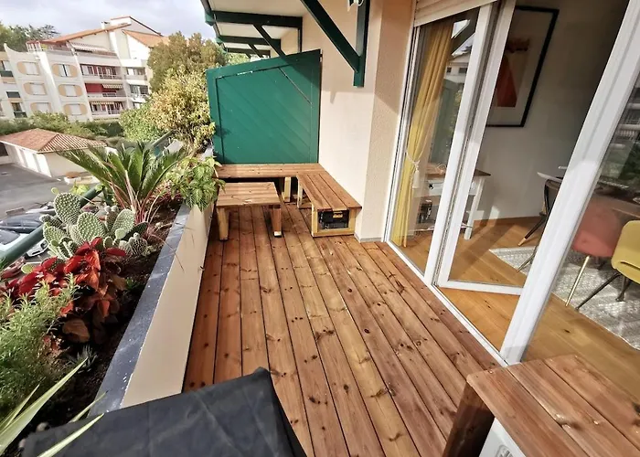 T2 55 M2 Clim & Terrasse - 4 Pers Appartement